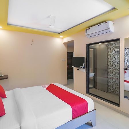 Oyo 13150 Mangal Residency Hotell Lonavala Exteriör bild