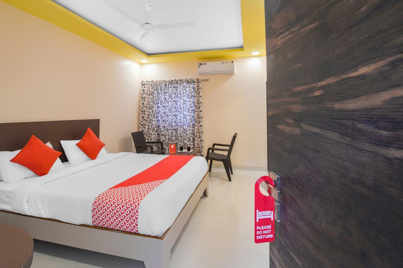 Oyo 13150 Mangal Residency Hotell Lonavala Exteriör bild