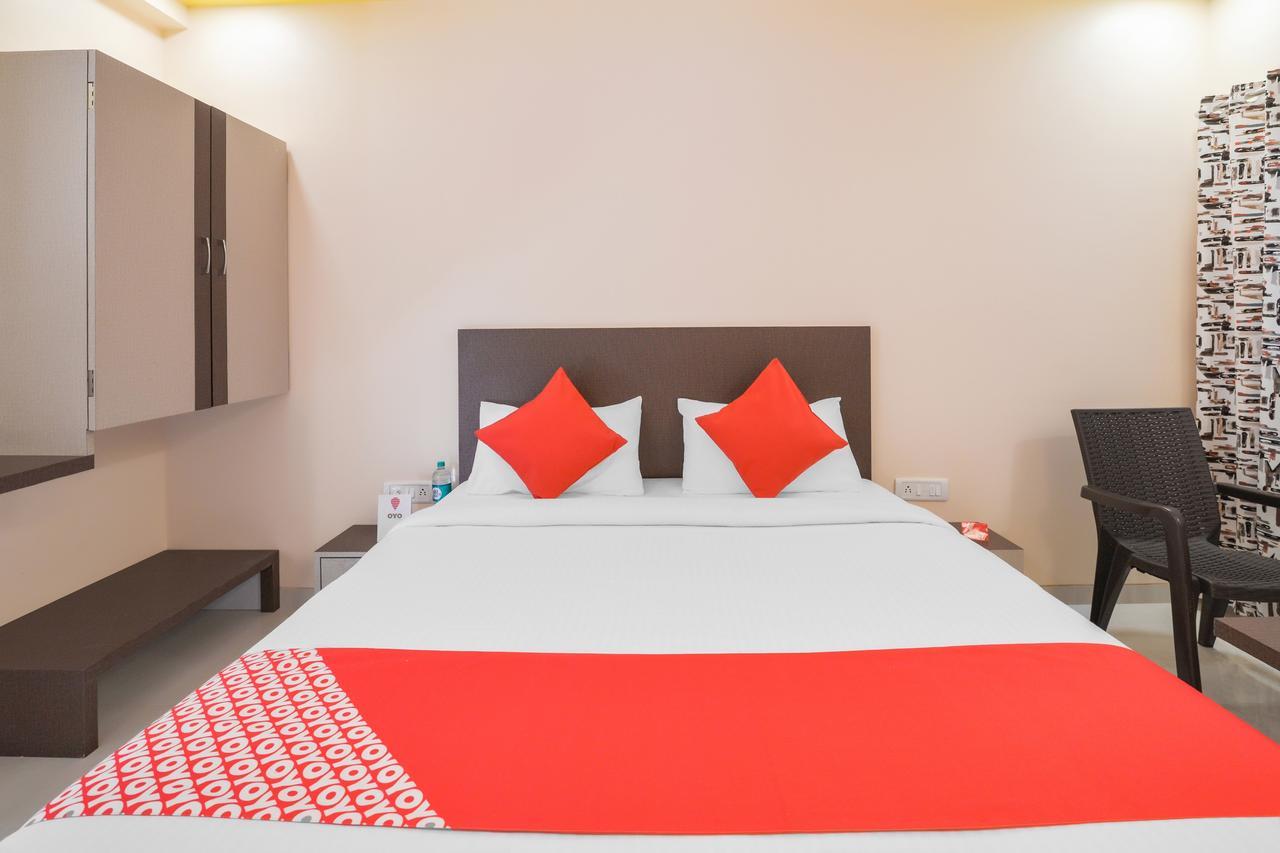 Oyo 13150 Mangal Residency Hotell Lonavala Exteriör bild